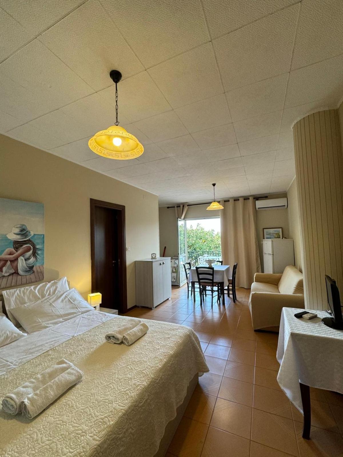 Case Vacanze Di Isabella Stoia Giardini Naxos Exteriér fotografie