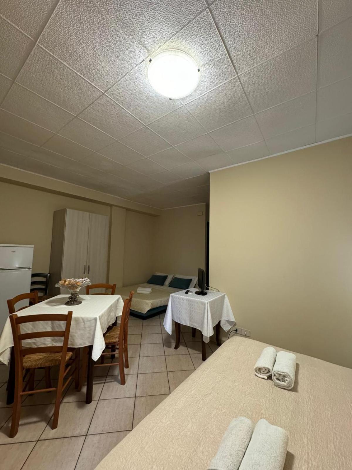 Case Vacanze Di Isabella Stoia Giardini Naxos Exteriér fotografie