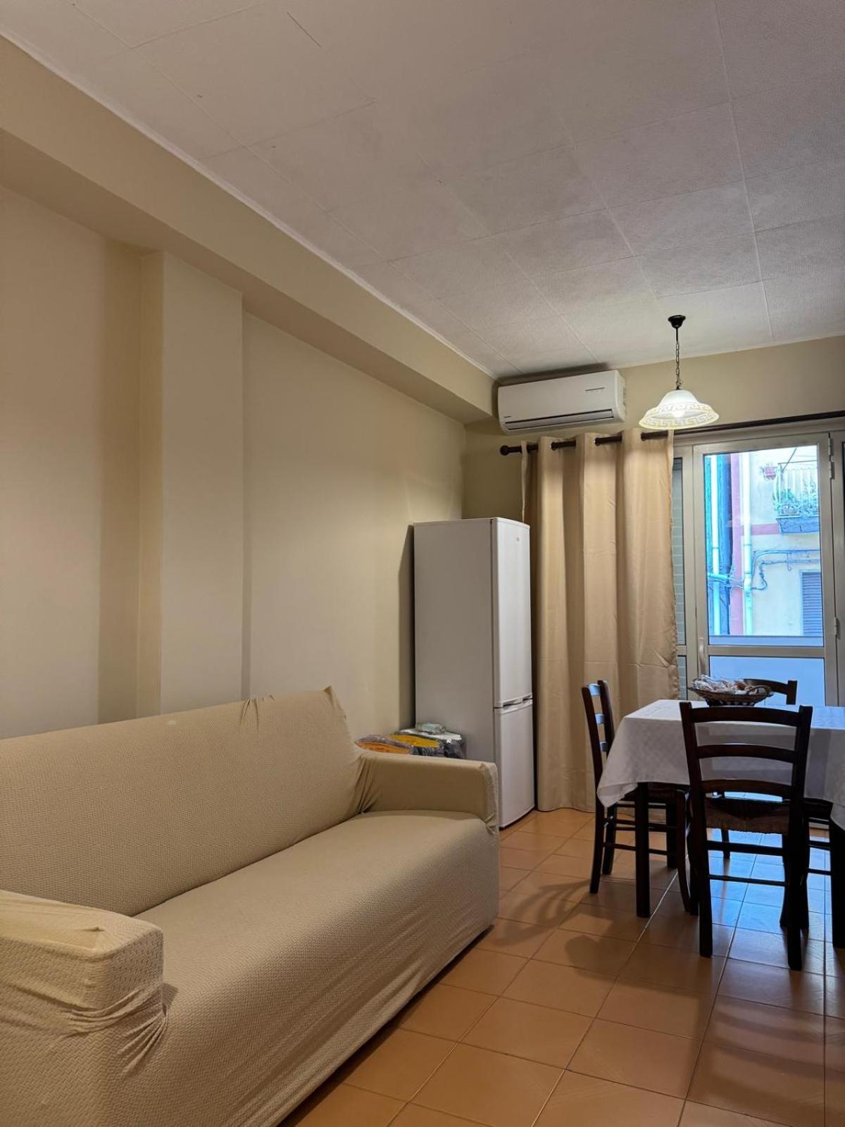 Case Vacanze Di Isabella Stoia Giardini Naxos Exteriér fotografie